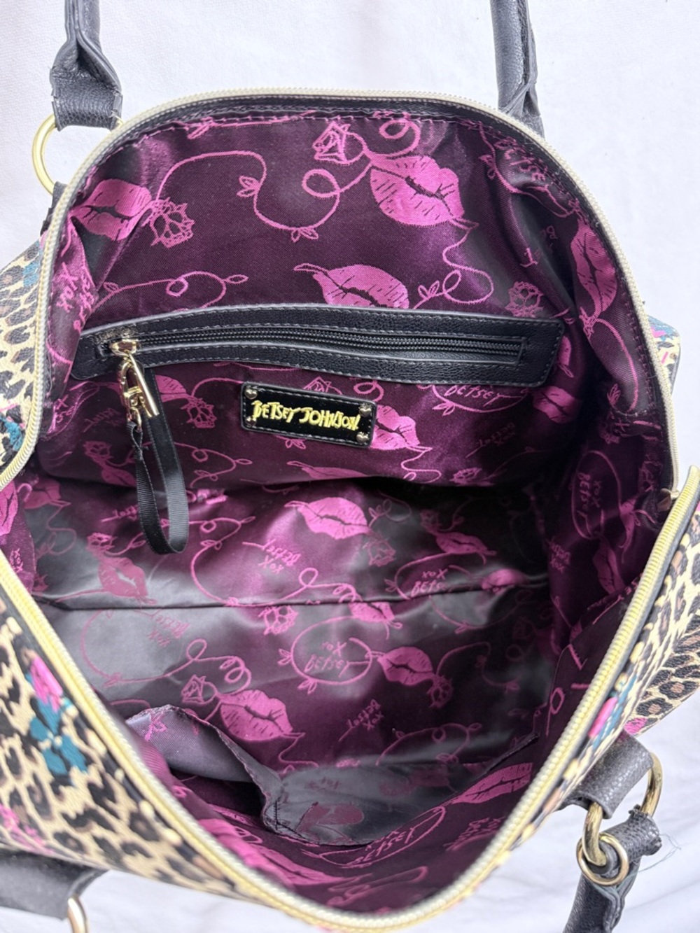 Betsey Johnson Roses and Leopard Bag - Picture 2 of 4